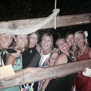 Meet your Posher, Niki